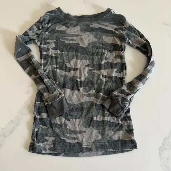 Little Sleepies Camo 2 piece Pajamas Size 4T - Picture 8 of 8
